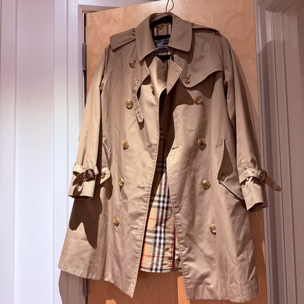 [SOLD ON EBAY] Burberry Vintage Tan Trench Coat sz 2-4